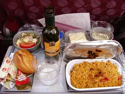 qatar airways economy food review